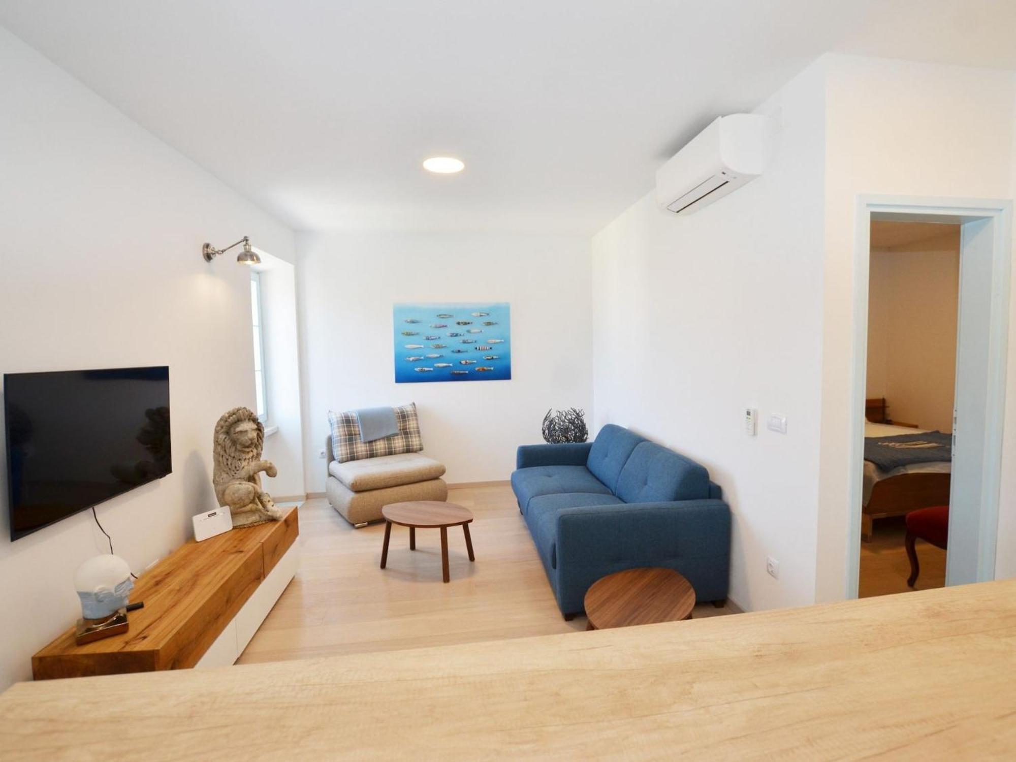 Sunny With Sea View - One Bedroom With Sea View Apartman Rovinj